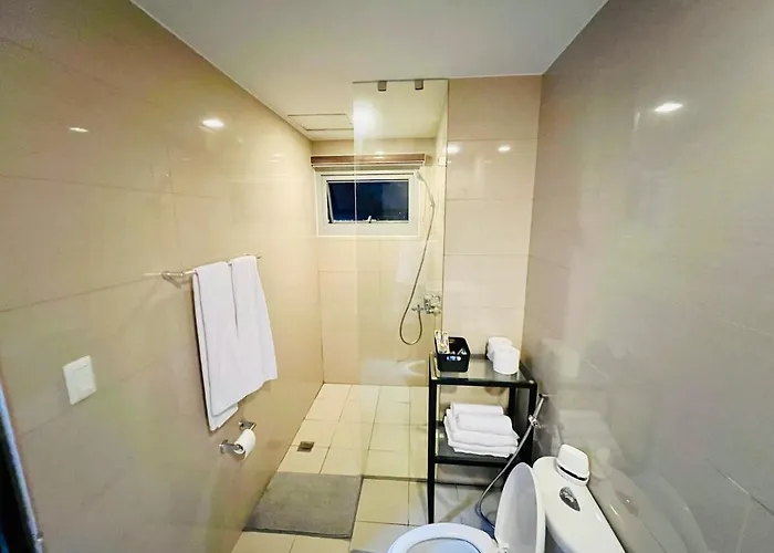 3br Penthouse Sunset View In Front Of Okada Manila