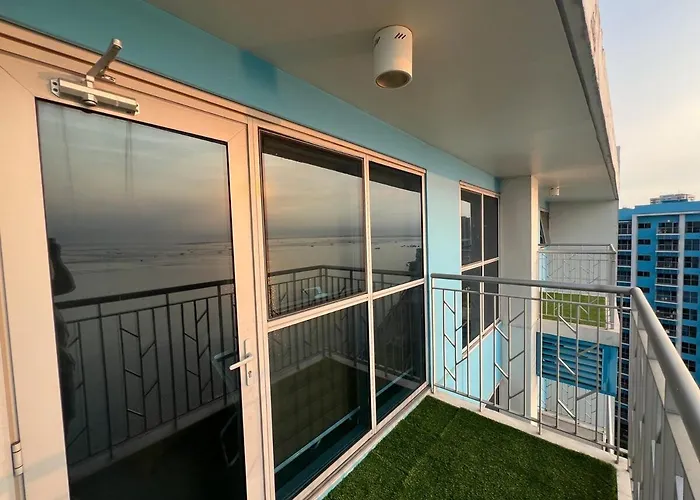 3br Penthouse Sunset View In Front Of Okada Manila